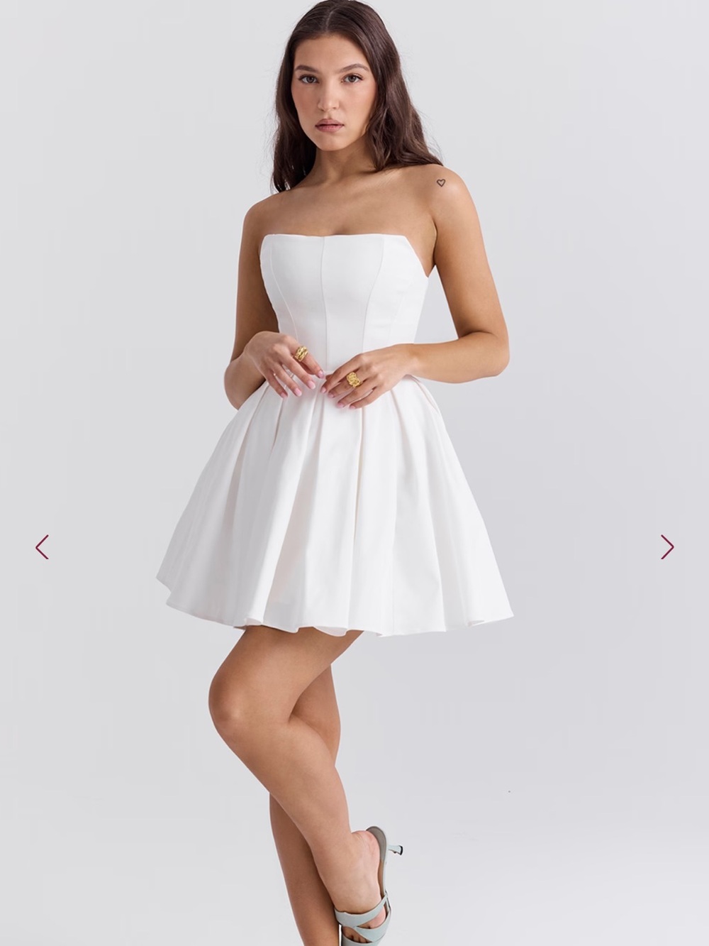House of cb EMMANUELA
White Strapless Pleated Mini Dress
